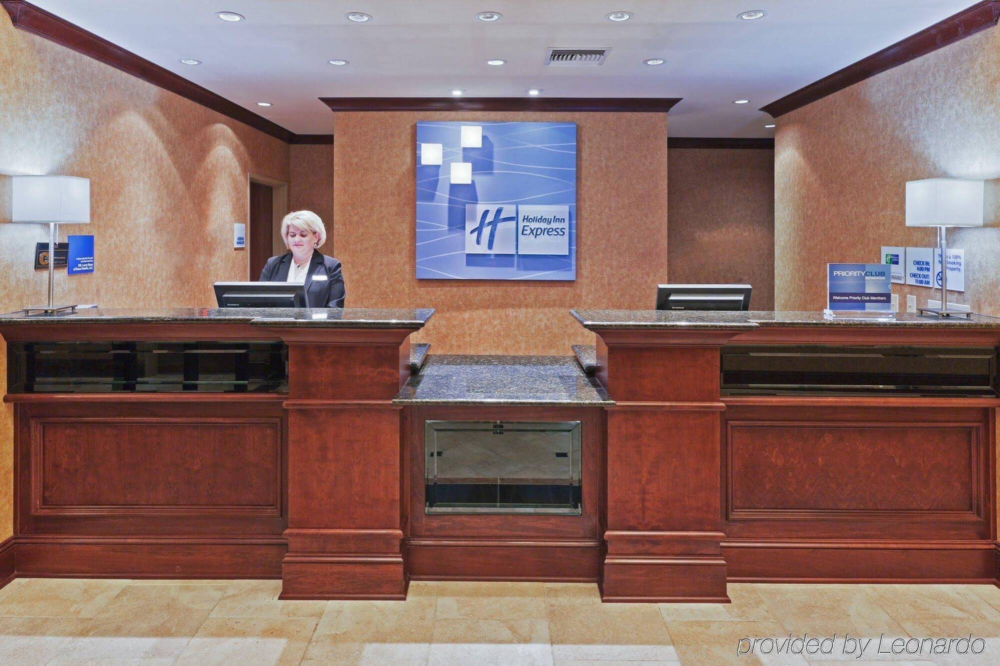 Holiday Inn Express & Suites Poteau By Ihg Экстерьер фото